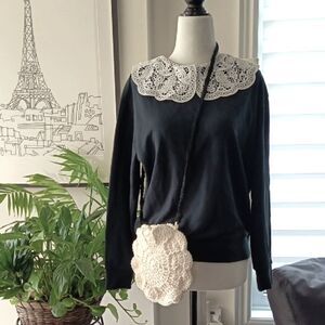 ⚫Black Sweater with Lace Collar+Bag
